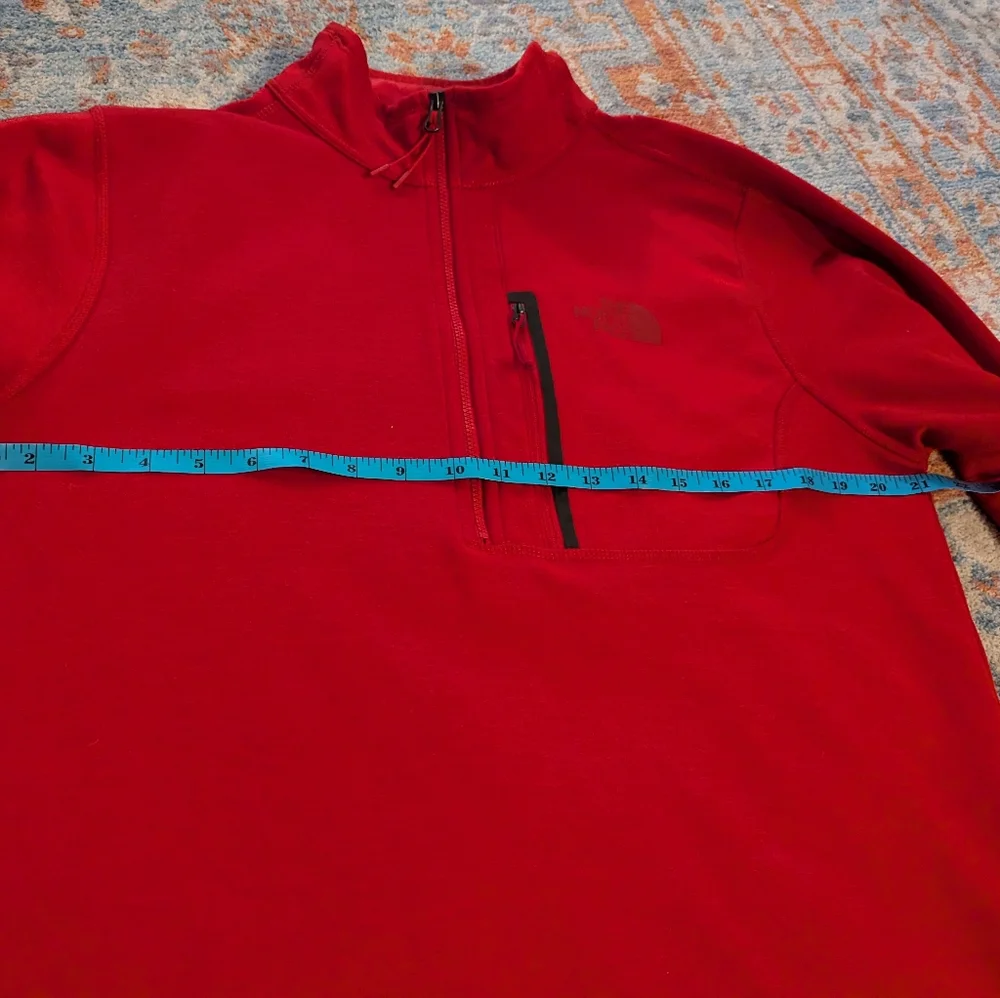 The North Face Mens Medium Mid-weight Smooth-faced Fleece 1/4Zip Pullover Red 44